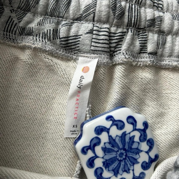 Anthropologie Daily Practice Pants | XS | Heather Gray Black Design | Wide Leg - Picture 5 of 8